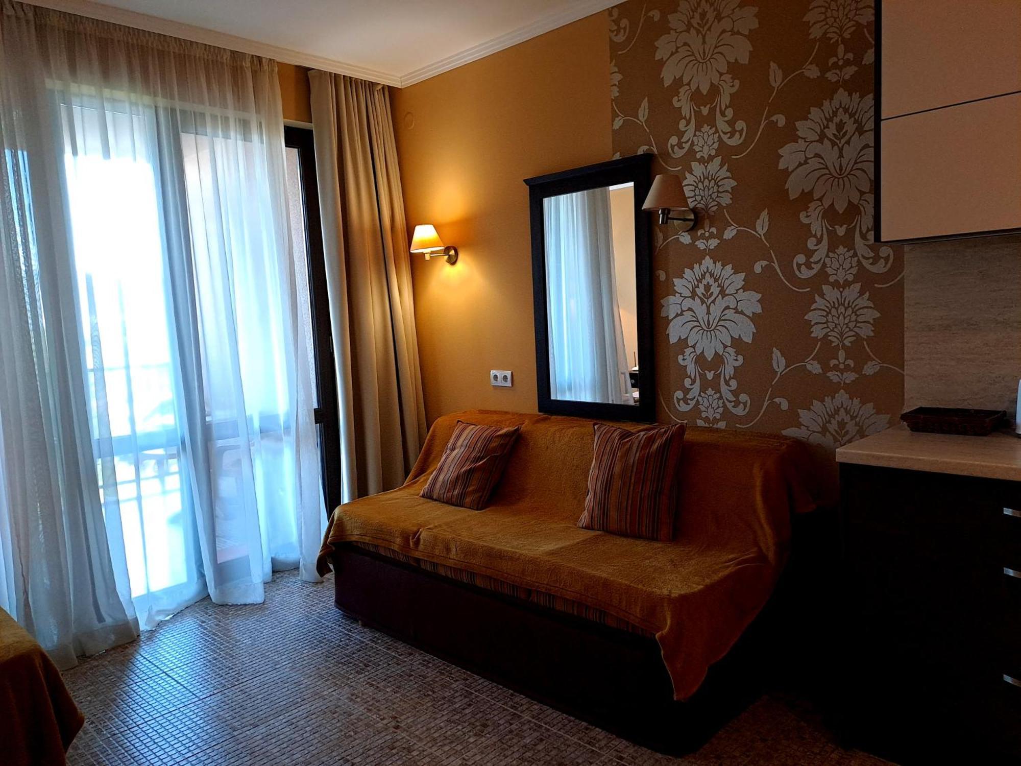 Cozy Apartment In Barcelo Royal Beach Hotel ***** Slăntjev Brjag Exteriör bild